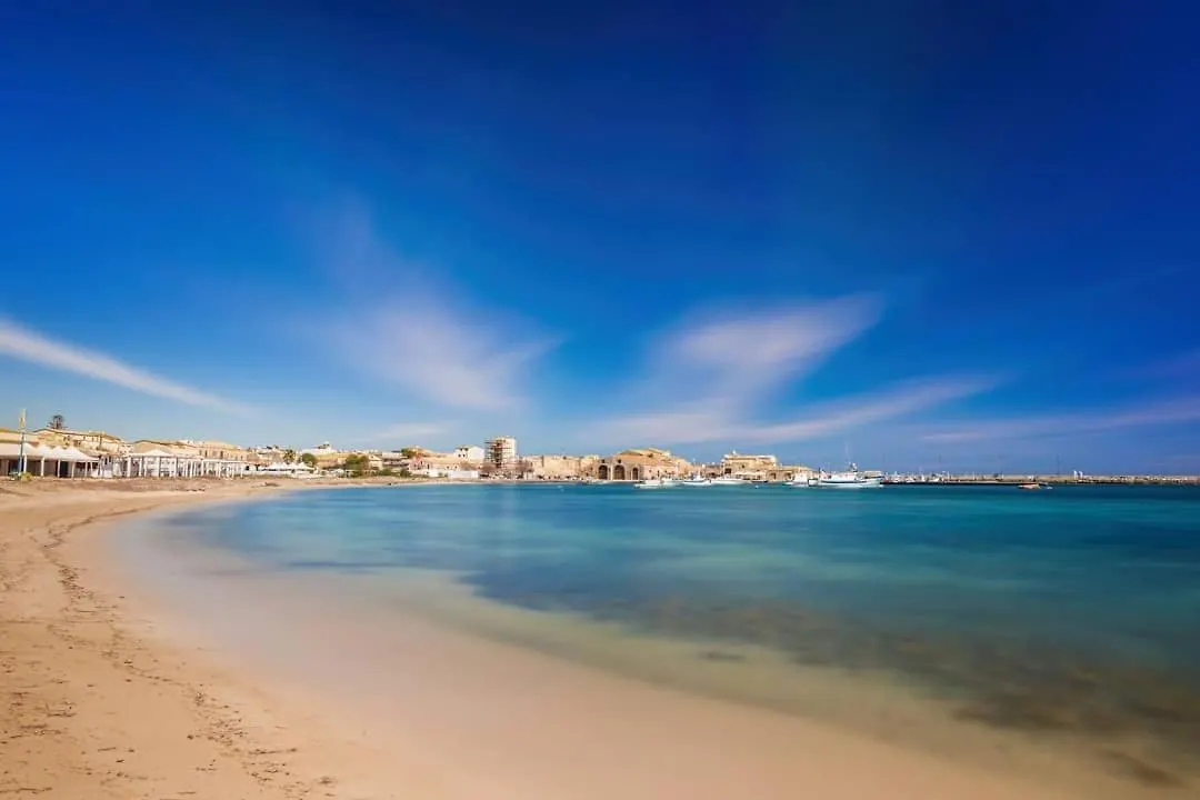 Mediterraneo Argento Marzamemi 0*,  Italy